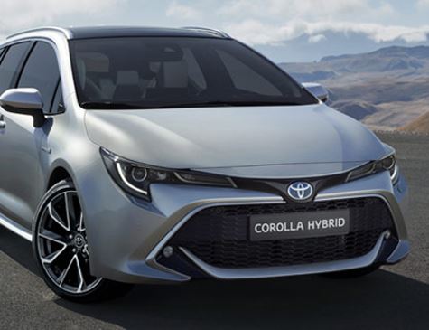 Toyota lança carro híbrido