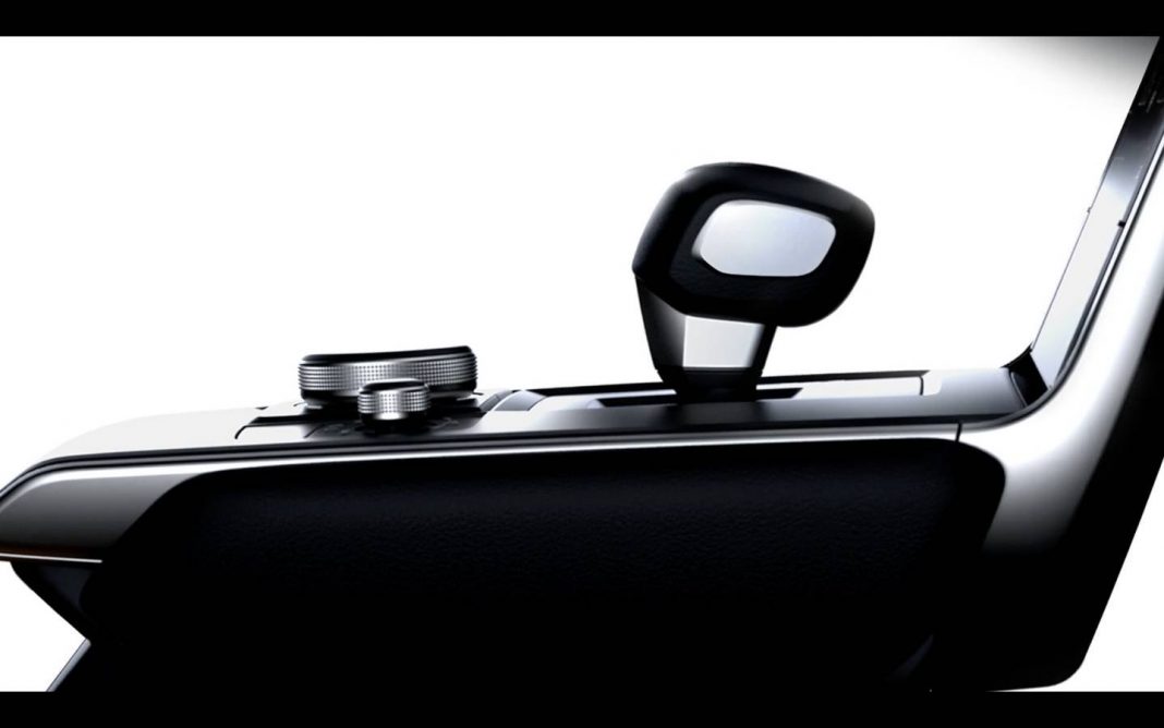 Mazda mostra partes do interior do modelo elétrico que vai apresentar em Tóquio