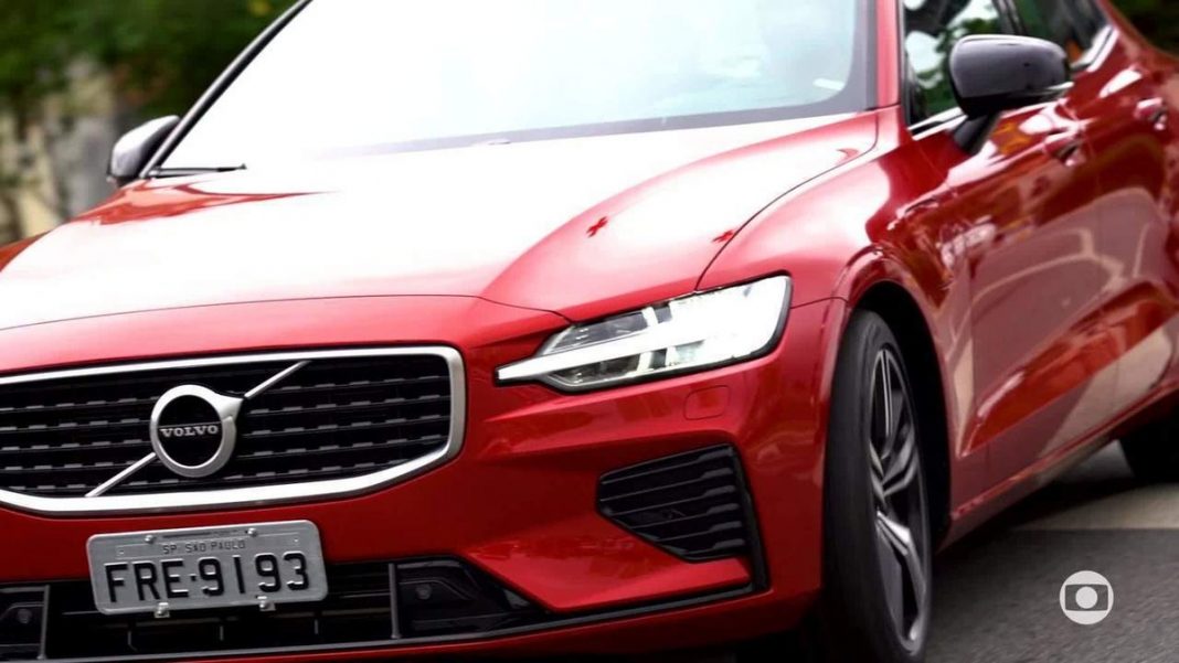 Sedan híbrido e potente: em vídeo, conheça novo S60, lançamento da Volvo | Volvo S60