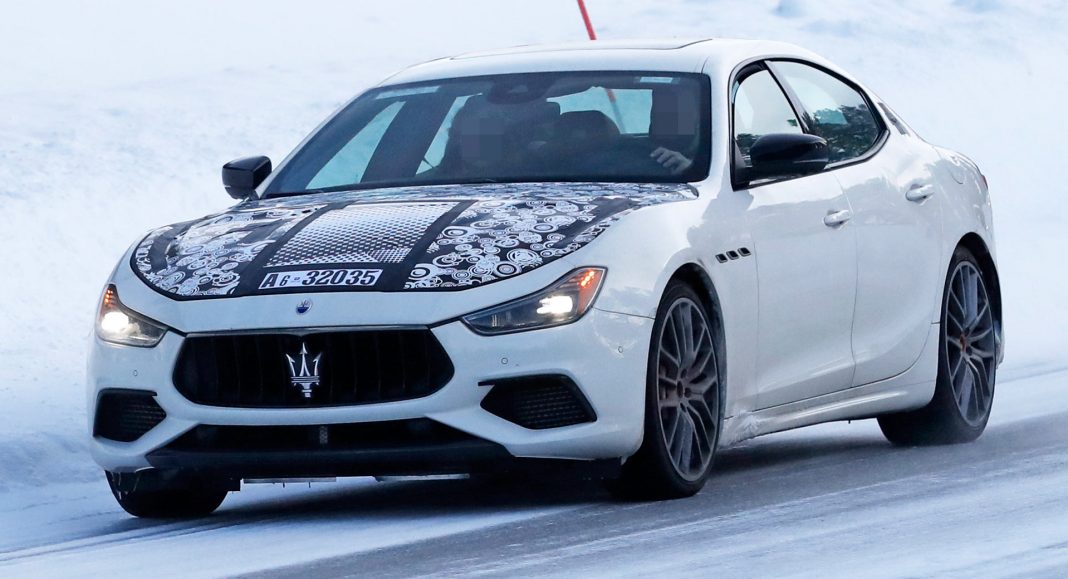 Maserati Ghibli conhecerá nova remodelação e receberá uma variante híbrida