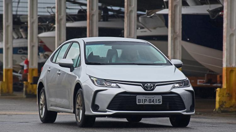 Toyota Corolla fica mais caro e agora parte de R$ 106 mil; RAV4 também sobe