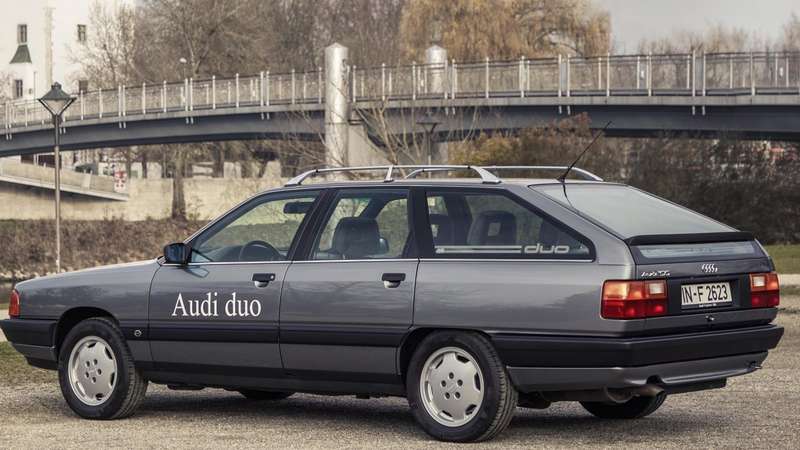 Audi 100 Duo de 1989 foi o primeiro híbrido plug-in da marca