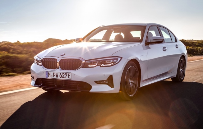 BMW lança versão híbrida do Série 3 pelo Instagram - Primeiro Plano
