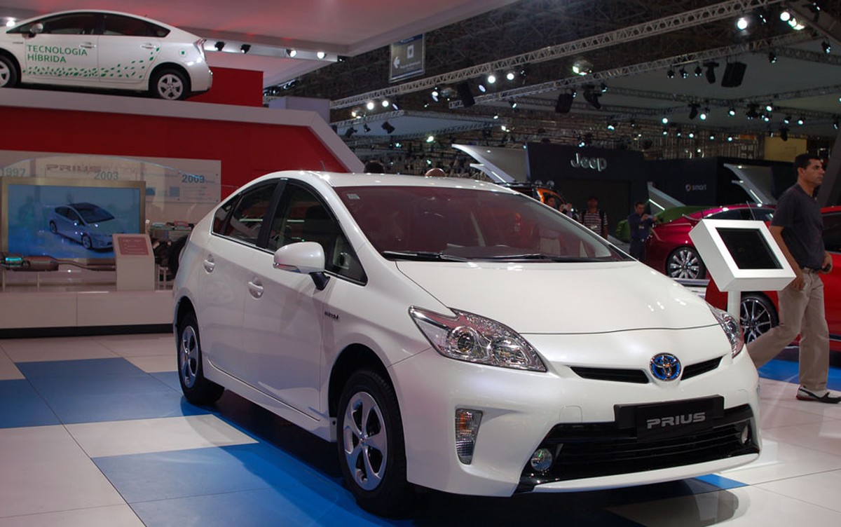 Toyota faz recall de 341 unidades do Prius por falha no sistema híbrido | Auto Esporte