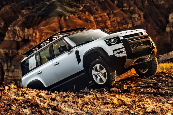 Impressões: Land Rover Defender híbrido é o jipão raiz dos novos tempos