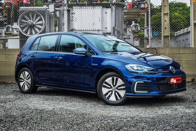 VW Golf GTE tem estoque vendido para locadora e hatch morre no Brasil