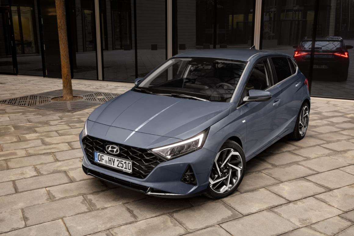 Novo Hyundai i20 é revelado e mostra o design que o HB20 gostaria de ter