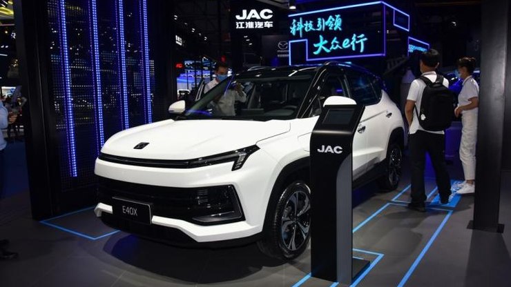 JAC confirma elétrico iEV60 com visual de T60 Plus para maio de 2021 - Carros