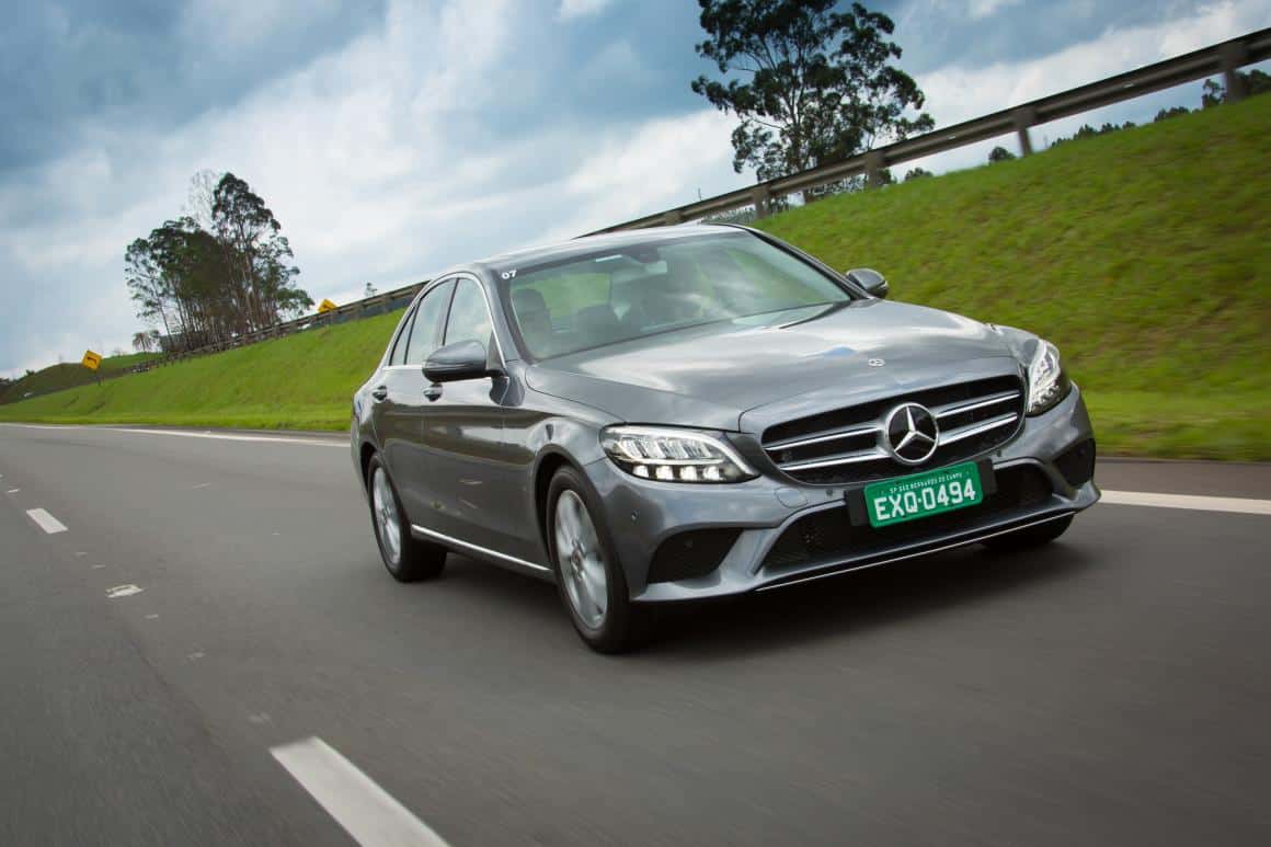 Mercedes-Benz encerra produção de carros em Iracemápolis (SP)