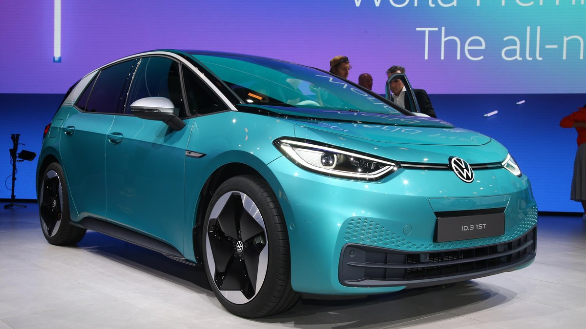 VW ID.3 fecha mês como o segundo carro mais vendido na Europa | Carros