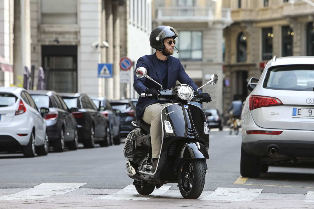 Capacete de moto entra para cesta da inflação na Itália