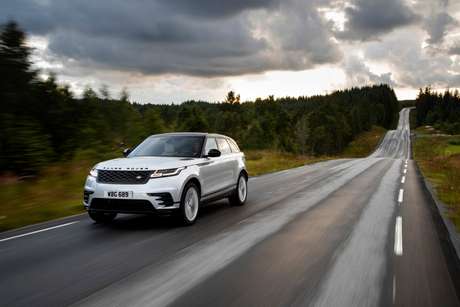 Range Rover Velar, importado do Reino Unido, conta com novo motor a gasolina P340. 