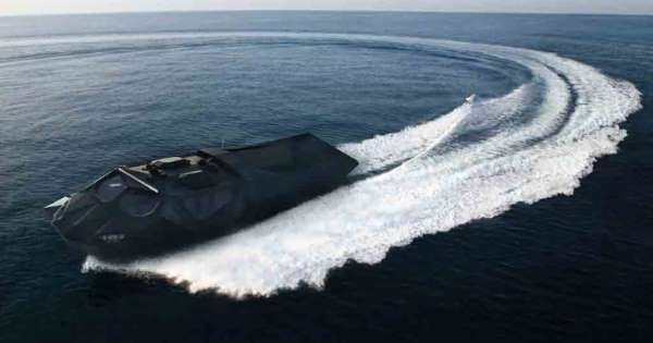 Conheça o Storm, um blindado de 2.500 cv que atinge 140km/h e ainda pode andar na água