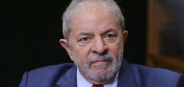 Lula ataca EUA e diz que não houve soldado em Cuba com joelho em cima de um negro nos atos